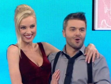 Τροχός της Τύχης: Παίκτρια πήγε με ΚΤΕΛ και έφυγε με αμάξι που κέρδισε! (βίντεο)